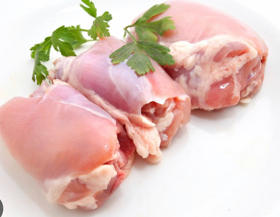 CHICKEN THIGHS - BONELESS SKINLESS - CASE (4bgs X 2.5-3.0lbs)