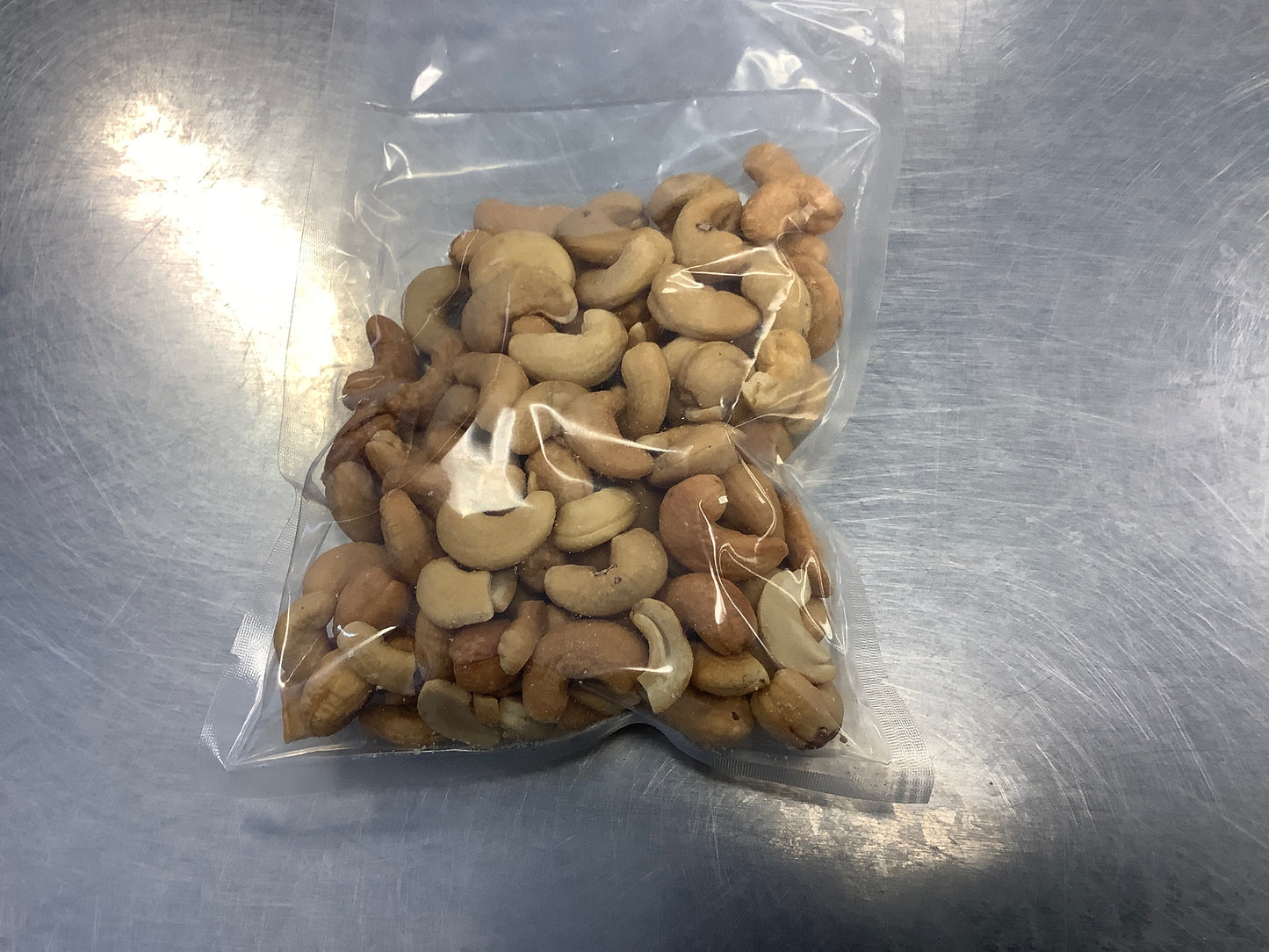 ROASTED WHOLE UNSALTED CASHEWS-1/2LB BAGS