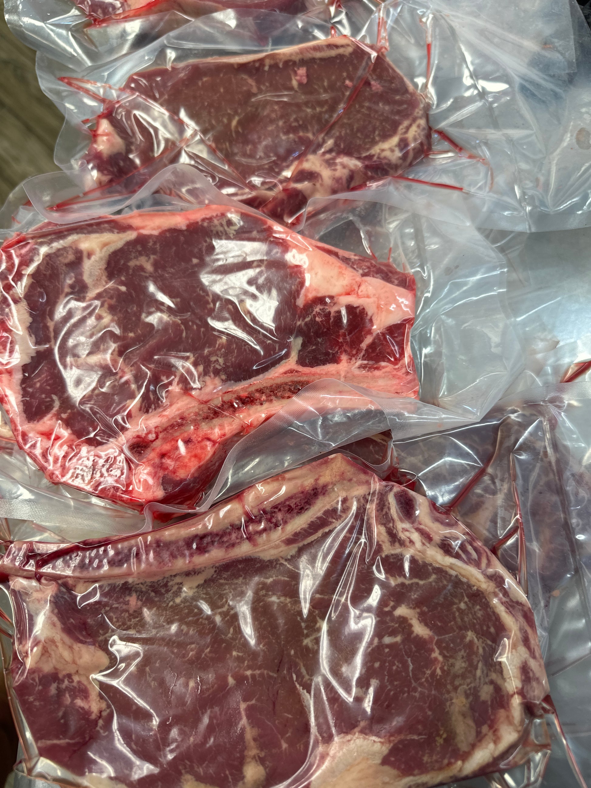 AAA BONE IN RIBEYE STEAK 1415oz J&W Meal Butler