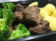 Pre-Set Meal - Beef Tenderloin Jaffna Curry, Broccoli & Baked Potato